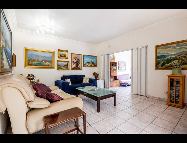 3 BEDROOM HOUSE RENTED IN GALLO MANOR